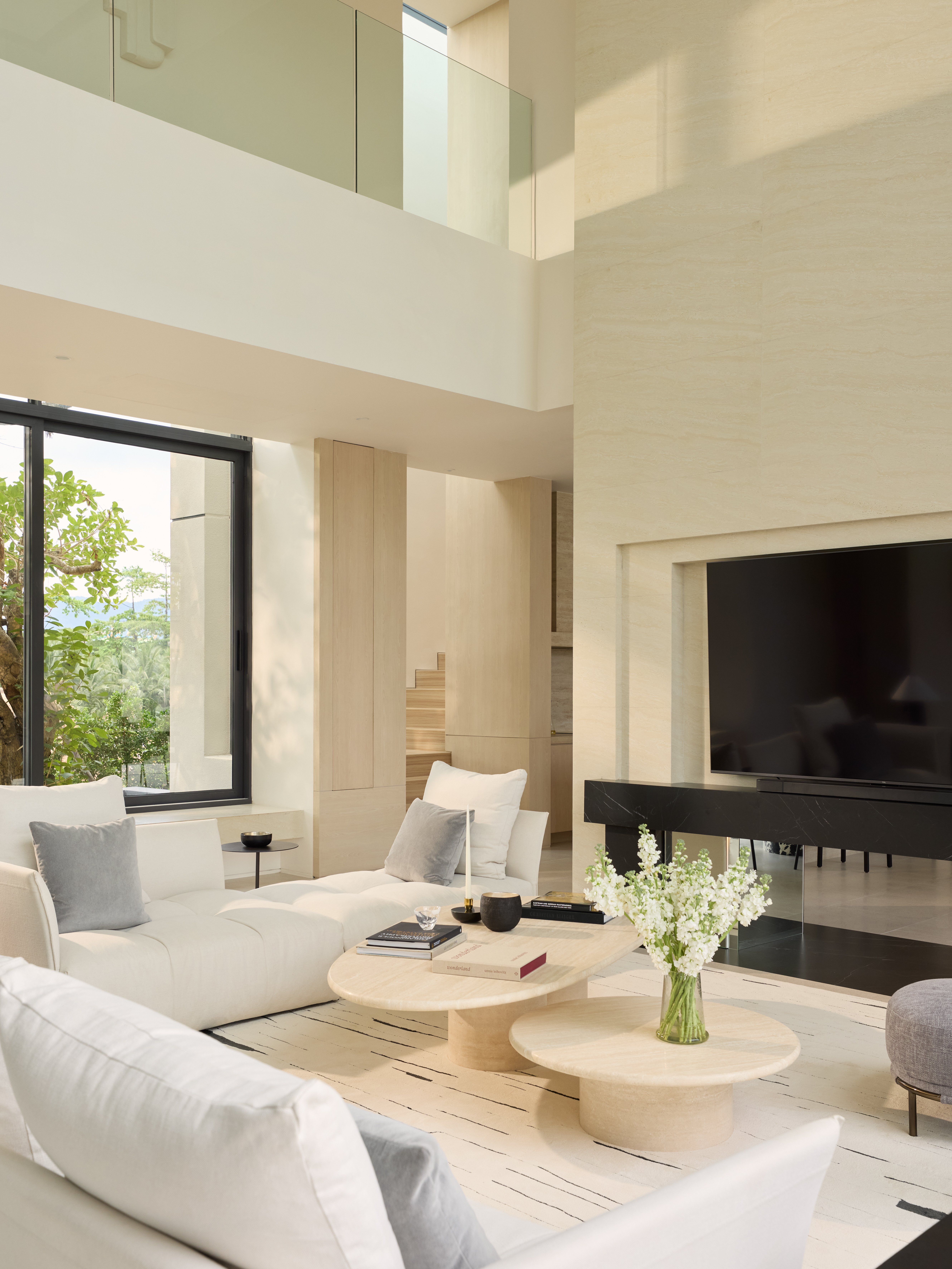 Lavish Estates 20